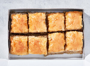 Elmacıpazarı Güllüoğlu Kuru Baklava Cevizli 310 g